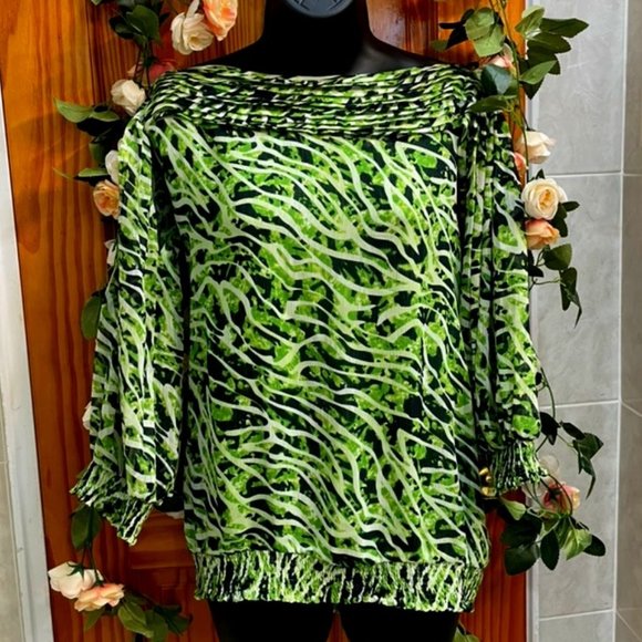 BCBGMaxAzria- Chiffon Blouse Green - Picture 4 of 8